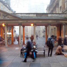 STALL STREET IN MIST
